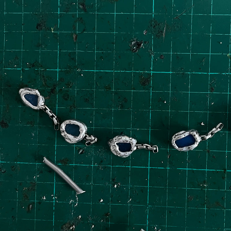 Collares