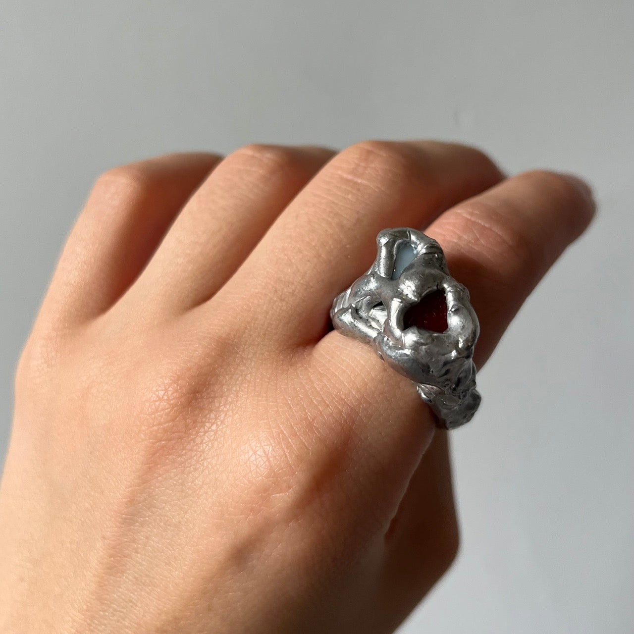 anillo artesanal hecho a mano en Madrid