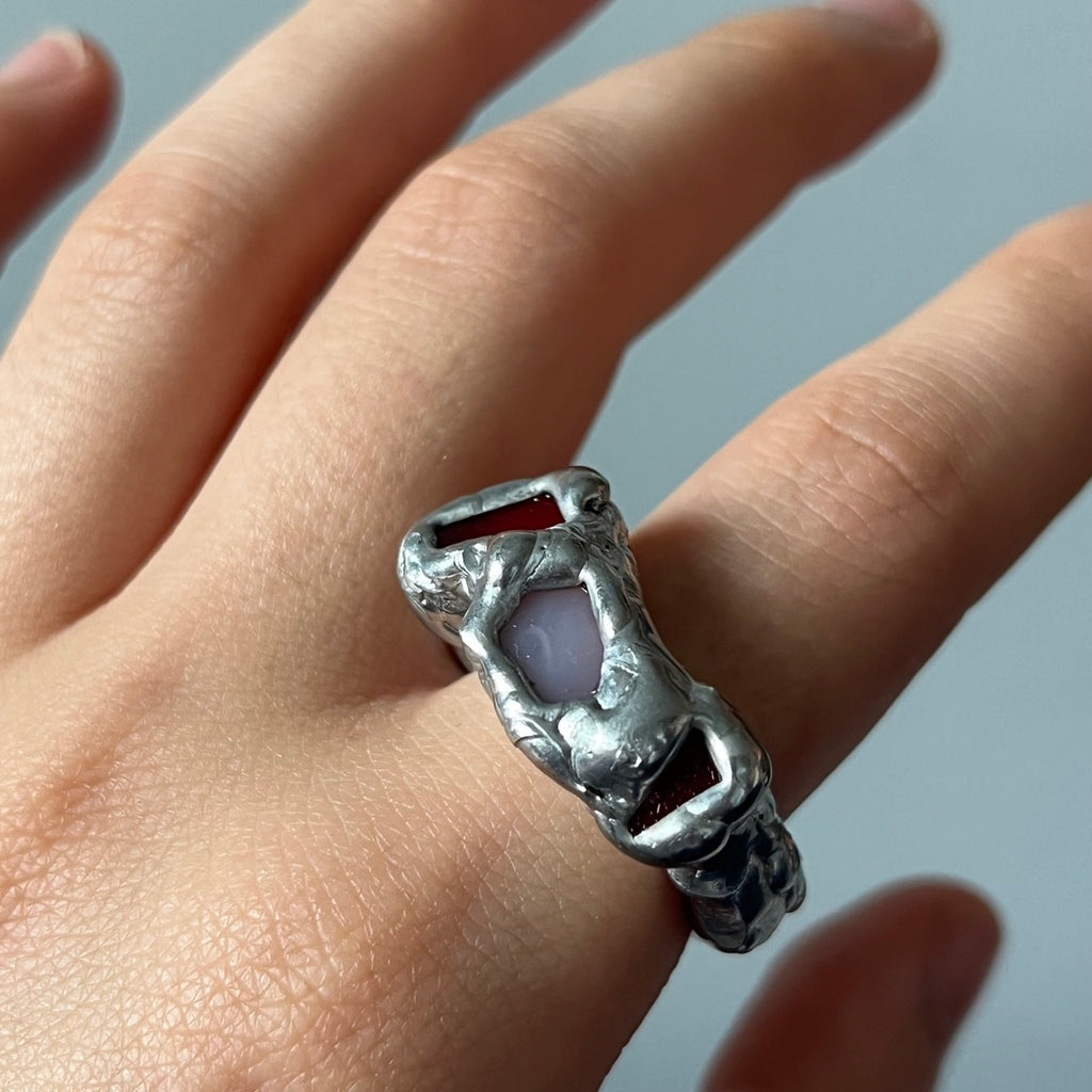 anillo plateado único