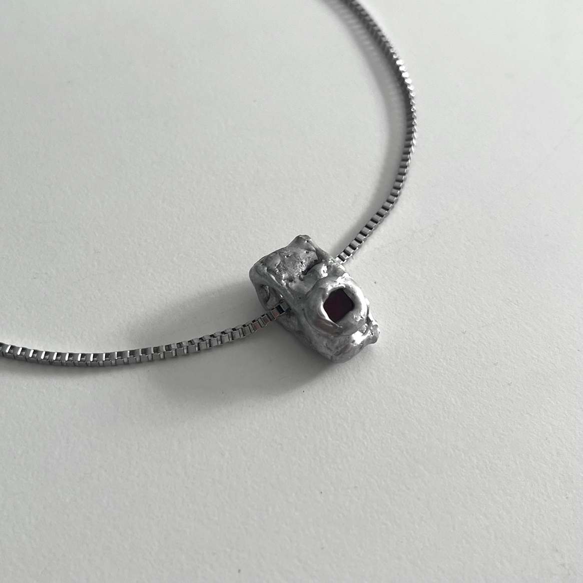 colgante mujer original