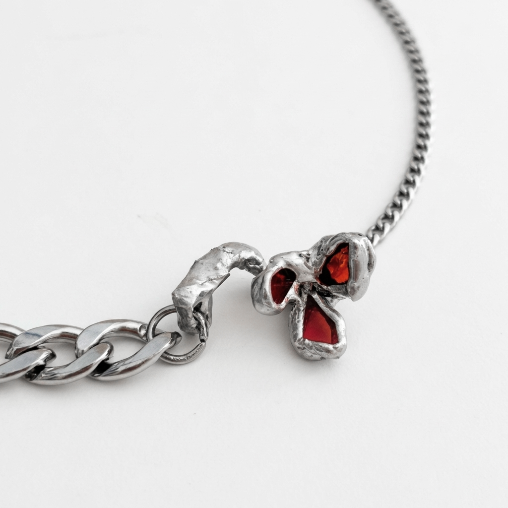 collar de diseno hecho a mano