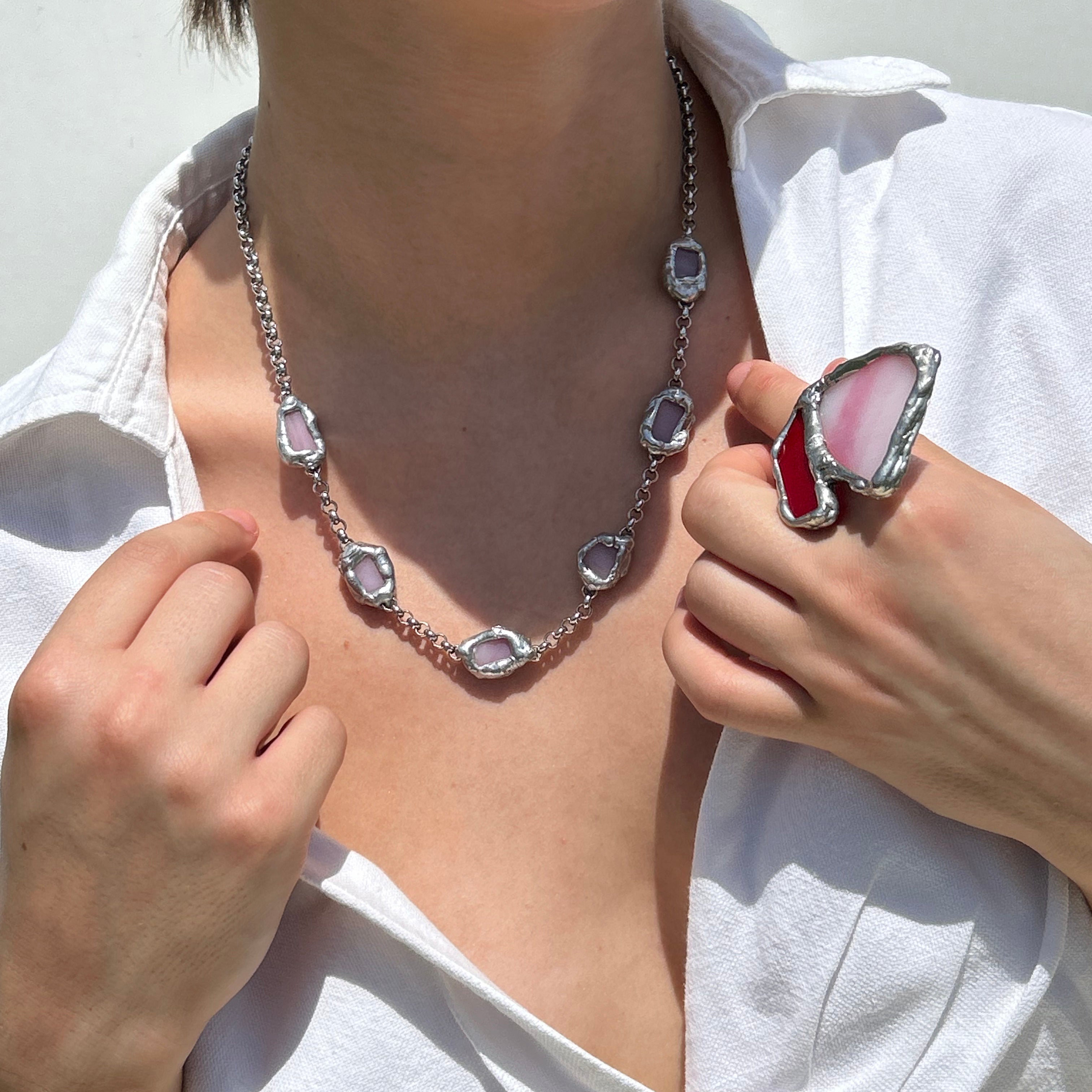 joyas de colores sencillas