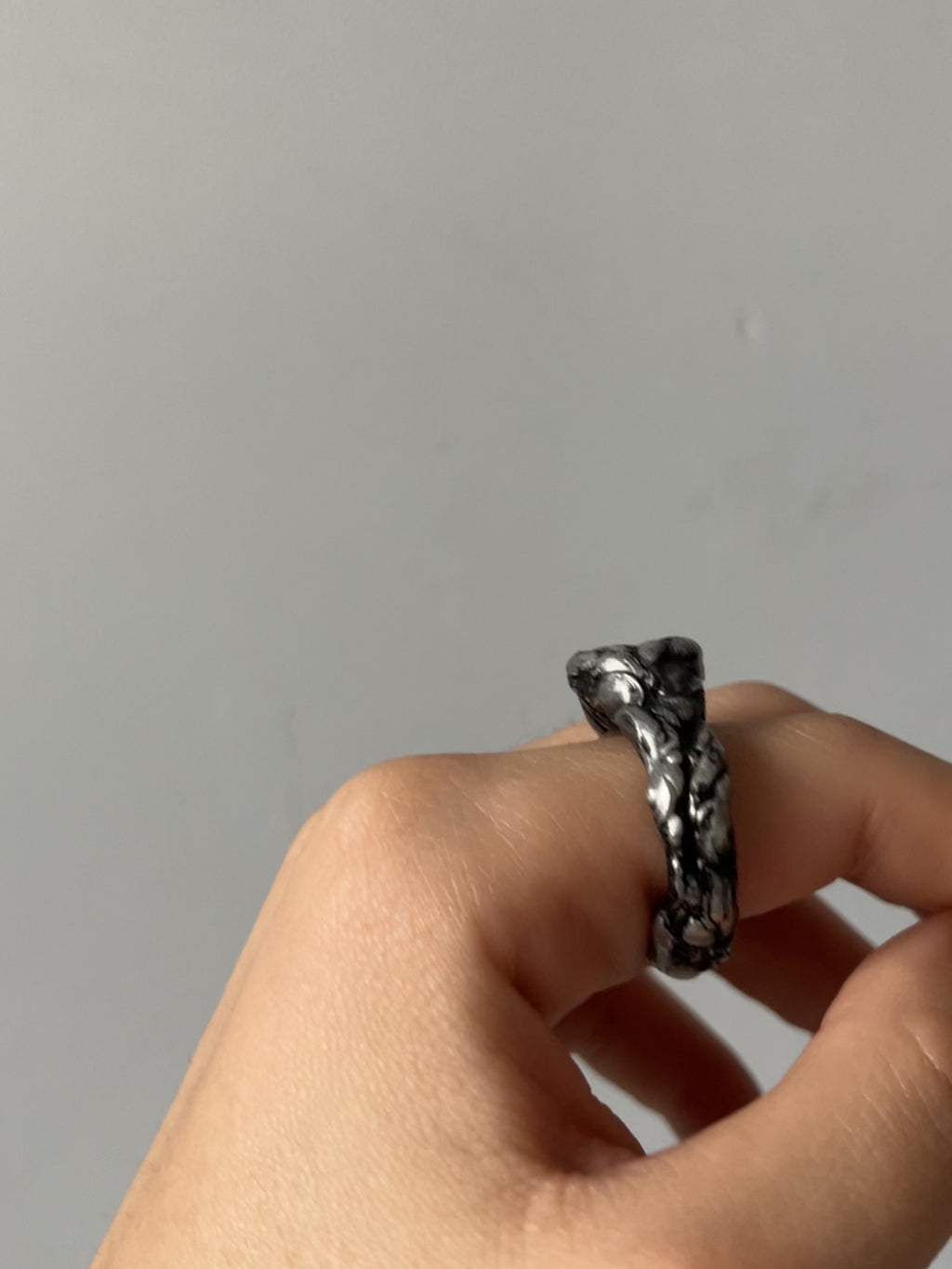 anillo original hecho a mano