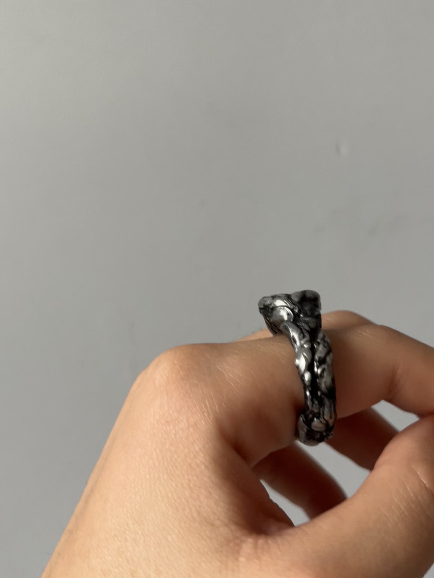 anillo original hecho a mano